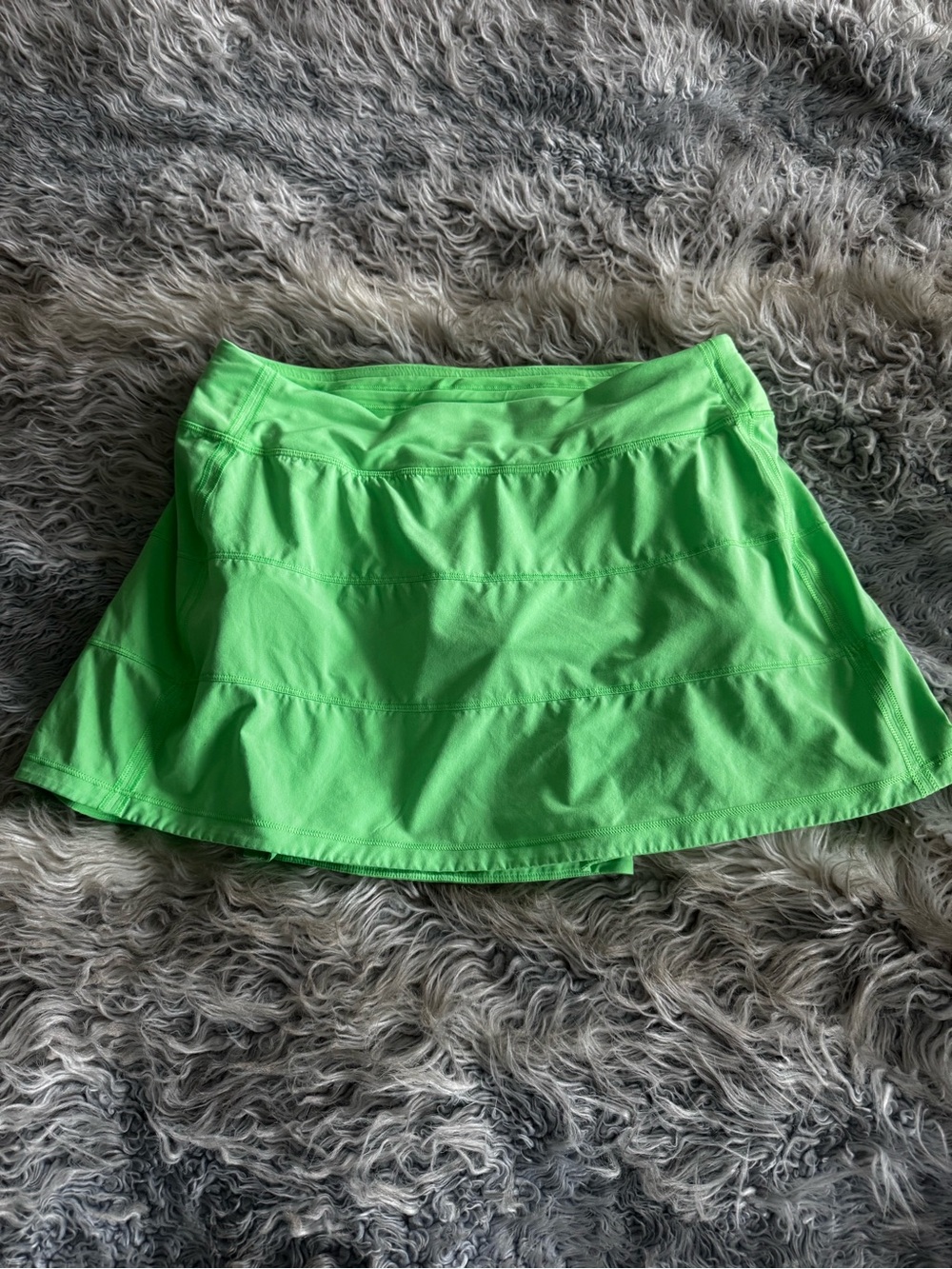 Lululemon Woman’s Pace Rival Mid Rise Skirt- Lime Green